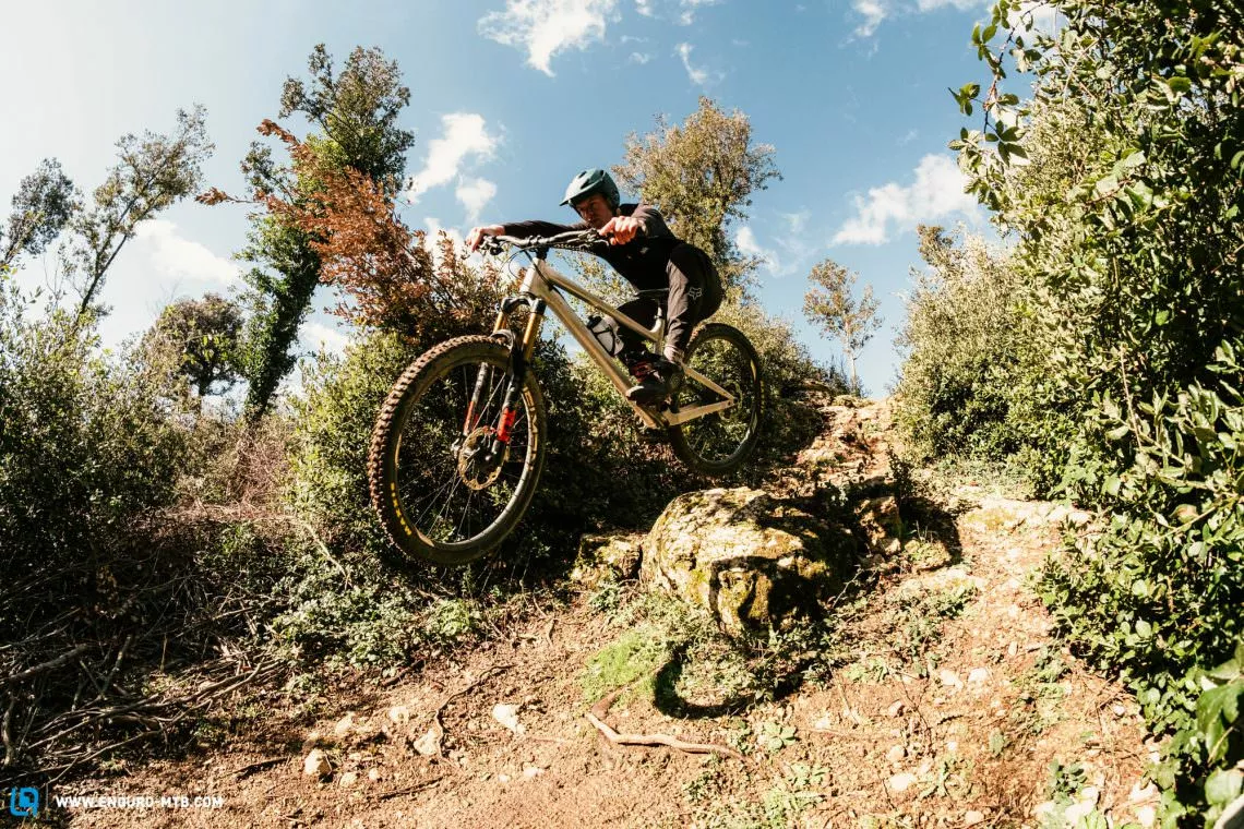 Günstiges 28Reifen Geschäft -Günstiges 28Reifen Geschäft 3